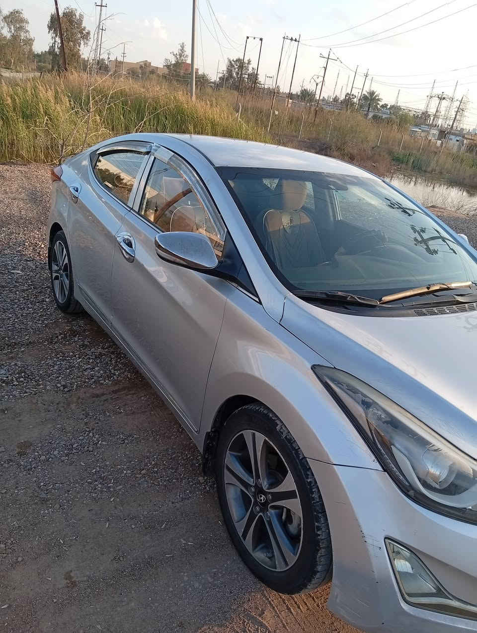 السلام عليكم لنتره مضلع 2014 مكفوله.    مكينه 10600.    رقم الهاتف ***********.
