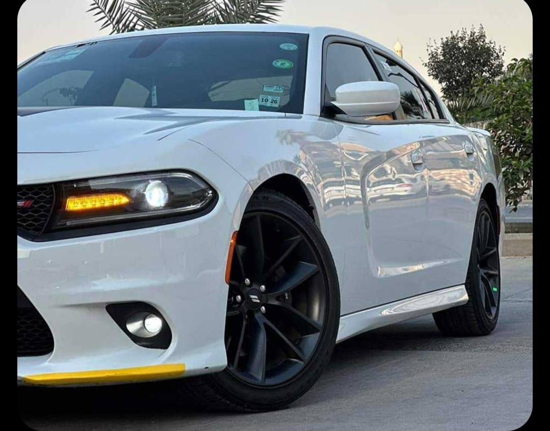 جارجر 2021 اربيل ماشيه ٦٠ الف بيها بابين بأمريكا مبدلات
***********
