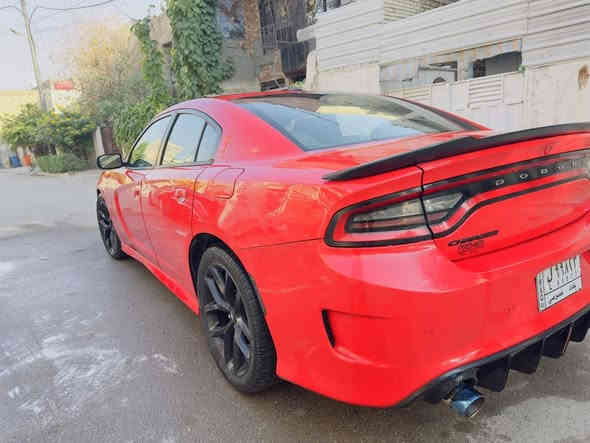 السلام عليكم 
جارجر موديل 2018 بلاك توب احمر طماطة مميز حادثهة جاملغ الامامي عكس السايق وبارد بالباب محدثة جي تي كاملة السعر 190 تواصل *********** 
مكان السيارة بغداد
