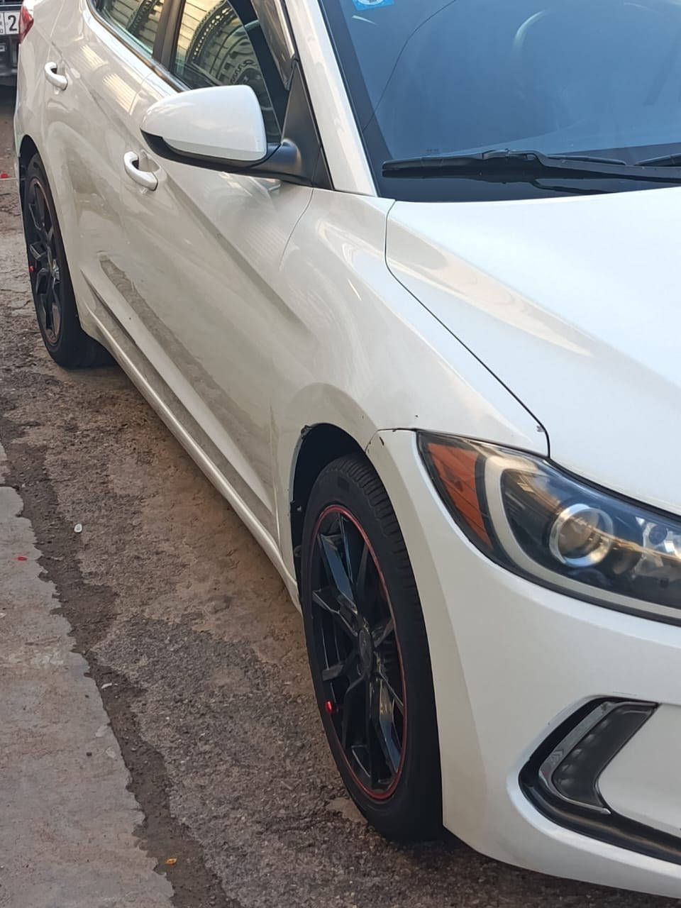 سلام عليكم شباب سيارا النترا موديل ١٧ مكفولة كير محرك جديد الله شاهد المكينة ااني فتحتهة بيدية سويتلهة ادامة كاملة سيارة قطرت صبغ مابيهة غير الي بسونار البنيد مصبوغ اثر جراد فقط بيع او مراوس ونطي فرق بصيط مكاني كرادة سعر ١٣٣ وبيهة مجال ***********
