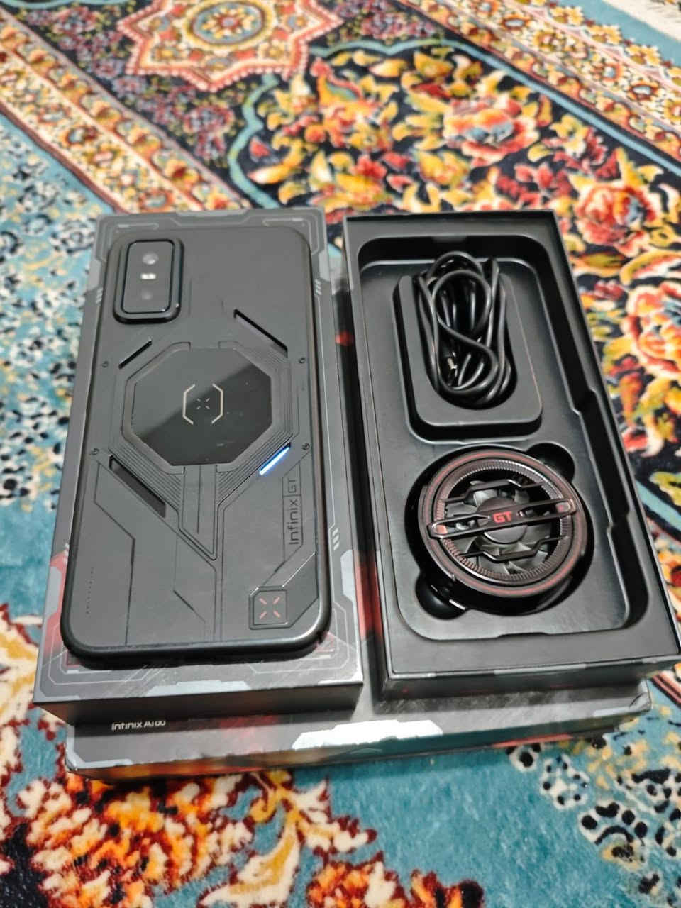 للبيع Infinix GT 30 Pro 5G - نسخة 512GB 🔥📱 
✅ ذاكرة داخلية 512GB ✅ رام 12GB + 12GB رام افتراضي ✅ معالج MediaTek Dimensity 8350 Ultimate ✅ شاشة AMOLED بحجم 6.78 إنج وبدقة عالية ✅ معدل تحديث 144Hz فائق السلاسة ✅ بطارية 5500mAh تدوم لفترة طويلة ✅ شحن سريع 45W ✅ كاميرا رئيسية 108MP + كاميرا واسعة 8MP ✅ سماعات ستيريو بصوت قوي ونقي ✅ بصمة داخل الشاشة ✅ يدعم شبكات 5G ✅ NFC ✅ أزرار GT Trigger للألعاب ✅ إضاءة RGB خلفية مميزة. مع سماعات محيطيه الخاصه بجهاز 
🟢 استخدام قليل جداً 🟢 الجهاز نظيف وشبه جديد 🟢 مع كارت الضمان 🟢 الشاحن الأصلي وكامل الملحقات 🟢 خالي من الأعطال والصيانة
📍 الموقع: السماوة
💰 السعر: 450الف
📞 للاستفسار والتواصل على الخاص.


**إذا كنت صاحب هذا الإعلان وتريد حذفه لأي سبب، رجاءا أرسل رسالة إلى الدعم الفني**