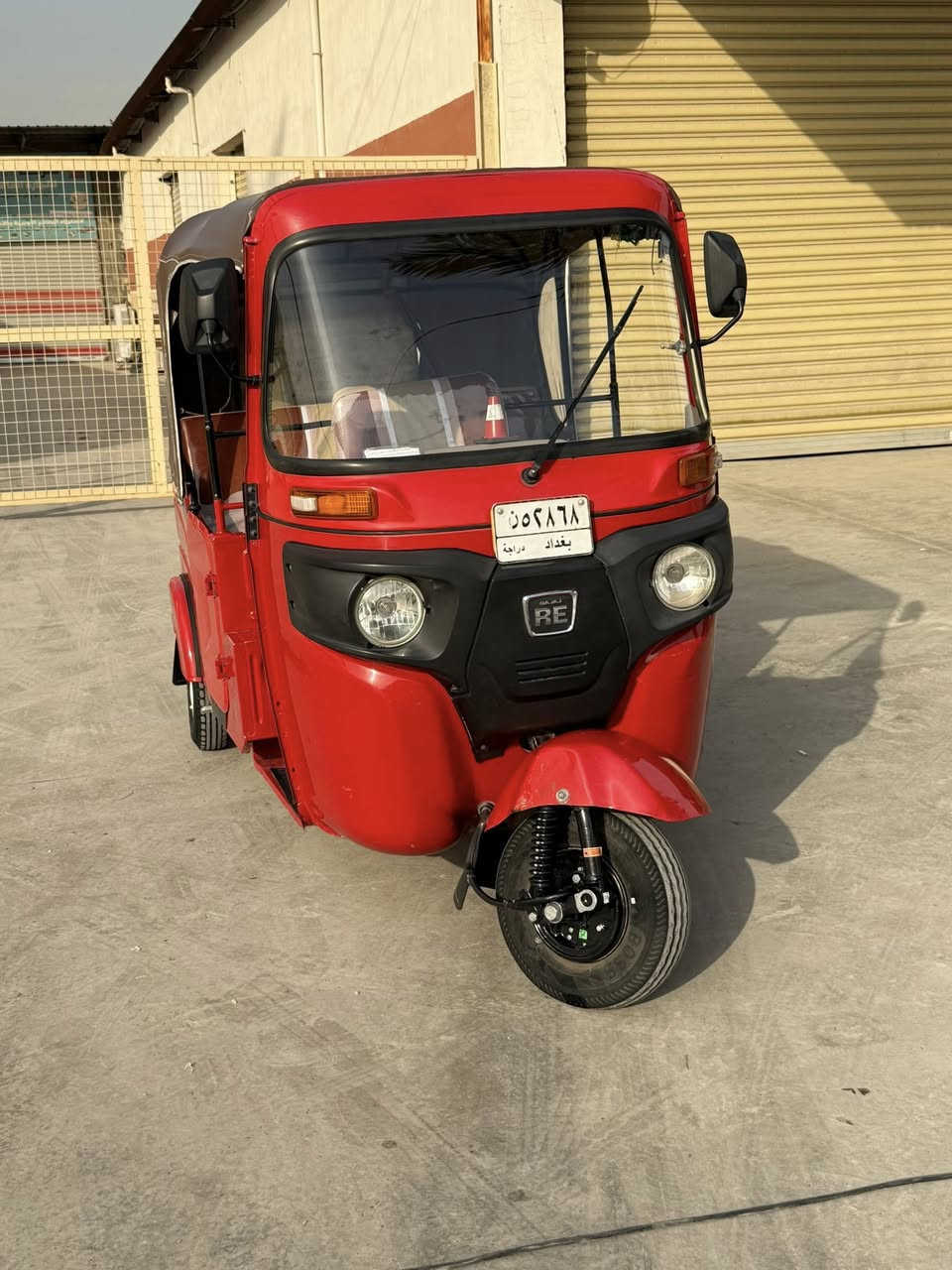 سلام عليكم 
تكتك حمره للبيع موديل 2022 
لاستفسار الرقم *********** الانتصال على رقم  
المكان :بغداد
