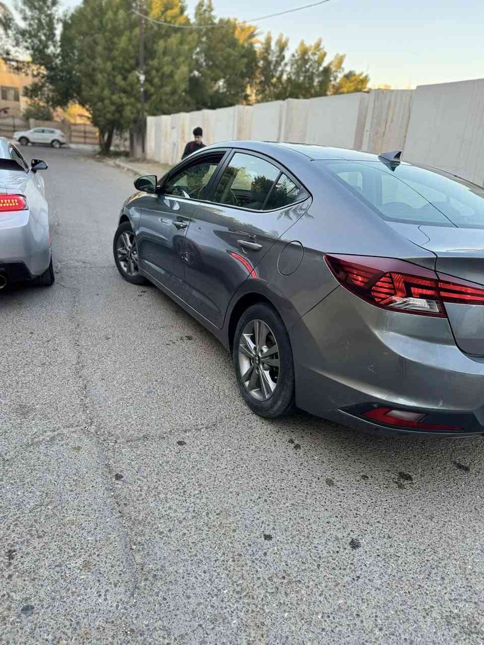 من رخصة الادمن
السلام عليكم
النترا 2019 وارد امريكي حادثها نص جاملغ الخلفي
ماشيه 81
تحكم ستيرن جهتين
شاشه وتحكم
كامره خلفيه
رادار جانبي
إطفاء ذاتي
حساسات
مانع تزحلق
مود درايف تحكمات قياده
مري كهرباء وقابله للطي
تحديد مسار
كروز سرعه
السياره مسويلها ادامه جديده ونظيفه
السعر:127 وبيها مجال
الرقم: ***********
العنوان صليخ ال 600
