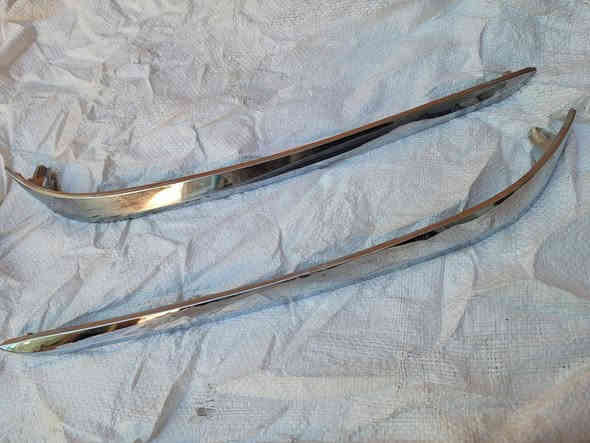 قایش قوڕی لانکروز٢٠١١
دوو نیکلی پێشەوەی لاندکروز٢٠١٤
مسەلەسی شەریکە
بەگ لایتی لاندکروز
پەیوەندی بەو ژمارەوە بکەن هی خاوەنیەتی
*********** السليمانية
