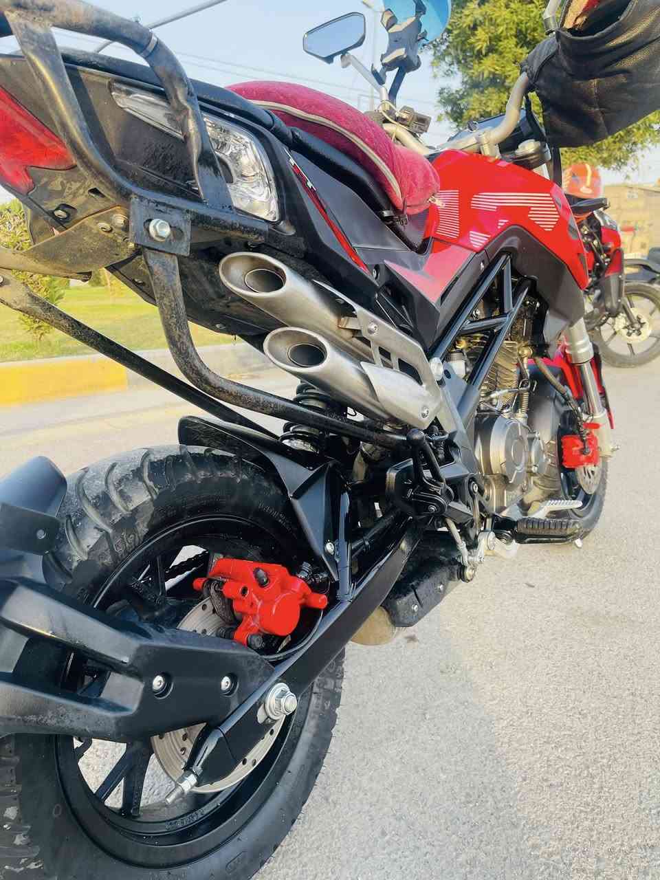 السلام عليكم
حبايب الدراجة للبيع بنلي 135cc موديل 2025 رقم اربيل مميز التحويل شوكت ميريد المشتري اني جاهز امانه الله الدراجه ع ايدي نضيفة ميه بالميه مابيها اي نقص وتزويدات فول وكل قطعها بلادي مابيها اي تغير الدراجة وماشيه قليل جدا والسوبايه اصليه مالتها من عجلة الخليج وهدية وياها خوذه اصليه بلون الدراجه وسماعة خوذه والدراجه بيها تزويد لايت عالي ناصي ورماش ومقعد طبي وكفوف ستيرن الدراجه وصندوق دلفري كبير  امانه الله مابيها اي نقص وارجع اكرر الرقم مالتها اربيل مميز جدا السعر 3000000مليون والتفاصيل ع رقم الواتس او الخاص 
 مكاني بغداد الرسالة الثانية ***********
