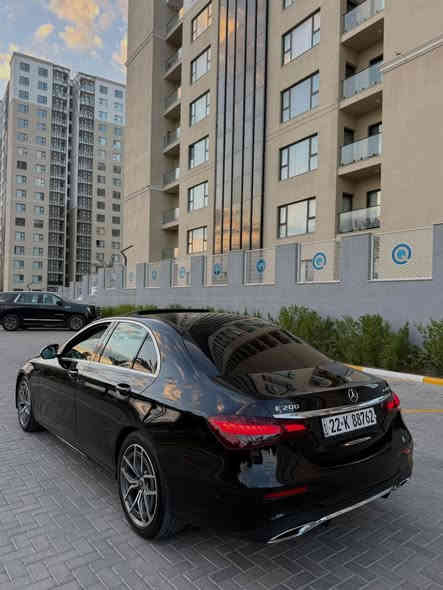 السلام عليكم للبيع فقط 
مارسدس e200 . 2022 amg 
وارد الماني مكفوله بصمتين 
ماشيه 66 الف كيلو 
معروفه مواصفات e200 
واضحة امامكم واغلبكم اصحاب خبرة 
السياره بدون اي ملاحضه 
عدا شخط بلدعاميه اماميه صغير وخلفيه صغير 
رقم اربيل بسمي تحويل مباشر 
السعر 39000$ 
العنوان . بغداد . كم ساره 
***********
