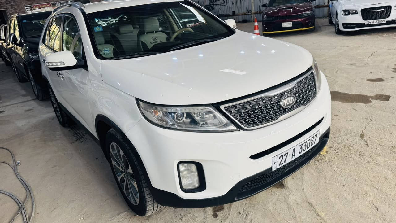 للبيع سورنتو 2014 خليجي جديده بمعنى الكلمه 
محرك 6 سلندر عدد الركاب 7 راكب بصمه تشغيل بردات خلفيه. السياره بيها قطعه صبغ فقط جاملغ. تخم تايرجديد حداده جديده السعر ١٧٨ العنوان ذي قار ***********
