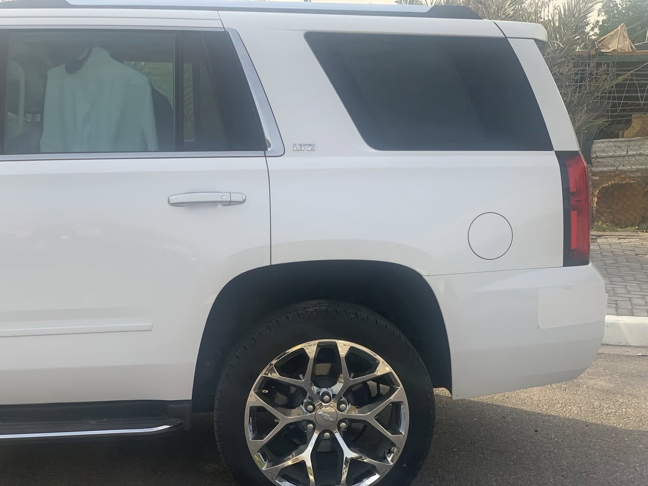 تاهو  LTZ موديل 2015 ( خليجي)
كفاله عااااامه

للبيع  فول فول مواصفات 

رقم سليمانيه   مواصفات 1/1 

سيارة حيــل حلوة مرتبة جديدة 
شاشة جبير

قاصة

رادار امامي وخلفي 

حساس 

كامرة 

 يدات بصمة 

كشـن تبريد تدفئة 

كشن جلد لون قرمدي المرغوب 

بصمة عدد 2
سماعات BosE

بلاجكتور 

كامل زينون

ويل وتاير22

كشن خزن 

ستيرن كهربائي 

تحديد سرعة

بلوتوث 

كشن هزة 

رادار مرايات 

صندوك جك (جلاق)

دبل اكسل 

مكان سيارة. بصره 

سعر مراسله واتساب  او خاص

 ***********
