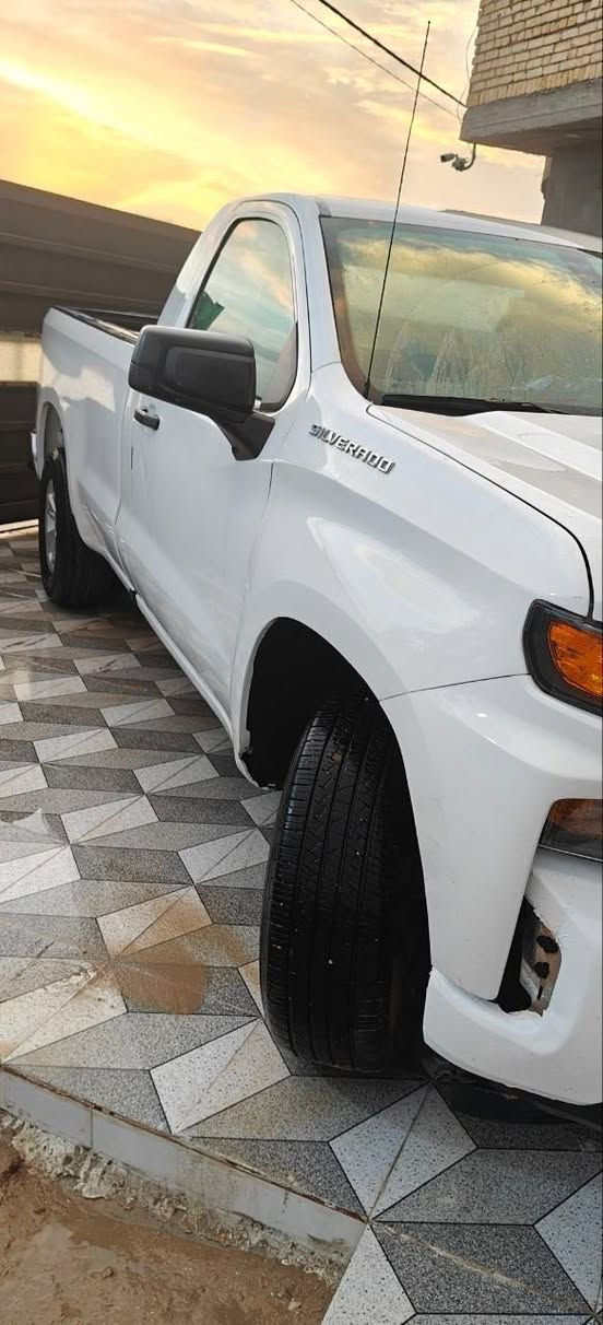 شوفلريت سلفراود تك
K/M 77.000

V8 
2020

قطعتين 

رقم بغداد بأسمي تحويل مباشر رقم جديد

175 وبيه مجال 

***********
