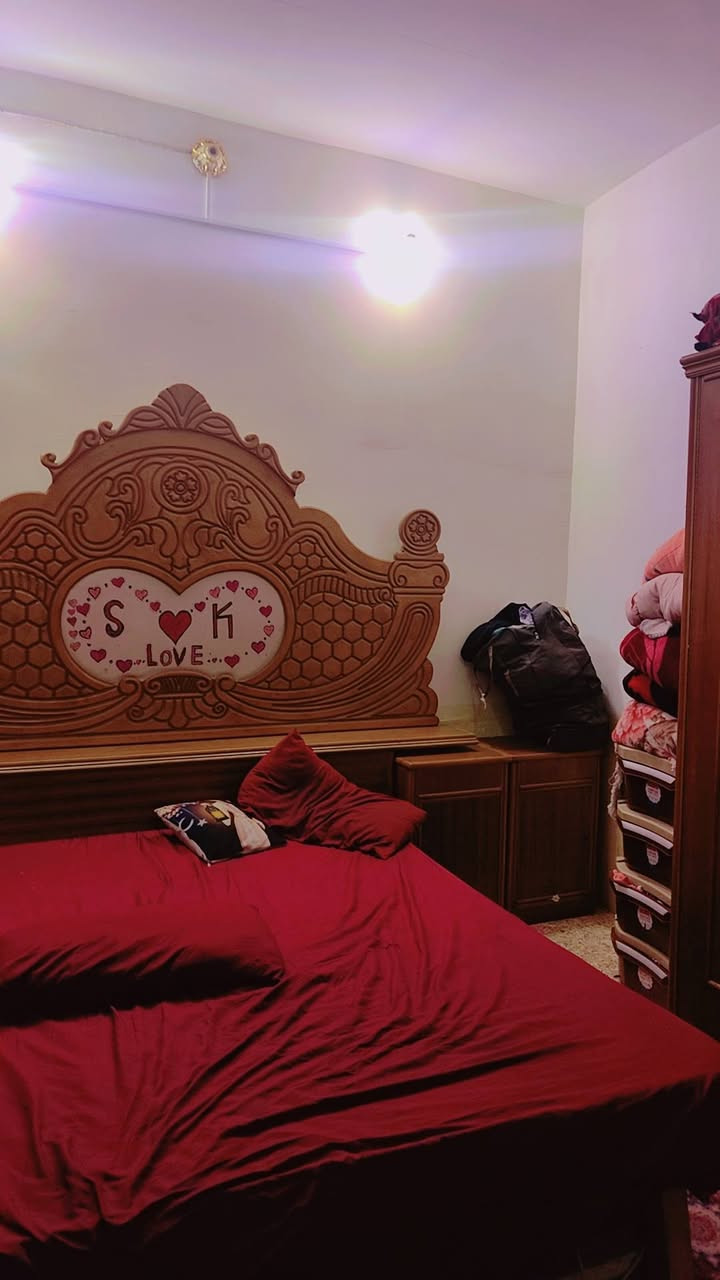 #بيت_للبيع  

مساحة 200 م  🏛

يحتوي على غرف عدد 2  وصالة ومطبخ واستقبال وصحيات خارجية  وداخلية  ومناور 🏮

بناء طابوق   واساس درجة اولى 🏗

طابو زراعي مرقم بلدية سند 25 ✅

موقع 📍 مشخاب - طبر فرعون- ثاني بيت عن التبليط 🌍

#مكتب_خطوات_الفهد_للعقار
#المكتب_مجاز_رسميا_لضمان_حق_الطرفين
#الفهد_طريقك_الاسهل_للعقار
#عنوان_المكتب_شارع_الف_هلا_مجاور_شركة_زين
#ت***********_عبدالله_يوجد_واتساب_تلكرام
