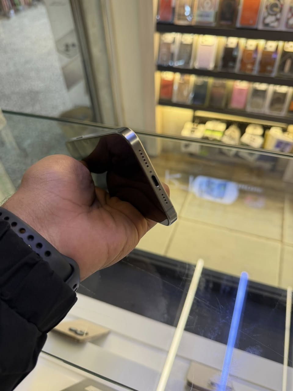 ايفون ١٣ برو ماكس
٥١٢ 
باتري ٩٦
لون ذهبي
السعر ٧٥٠ الف
مكان بغداد السيدية شارع التجاري


**إذا كنت صاحب هذا الإعلان وتريد حذفه لأي سبب، رجاءا أرسل رسالة إلى الدعم الفني**