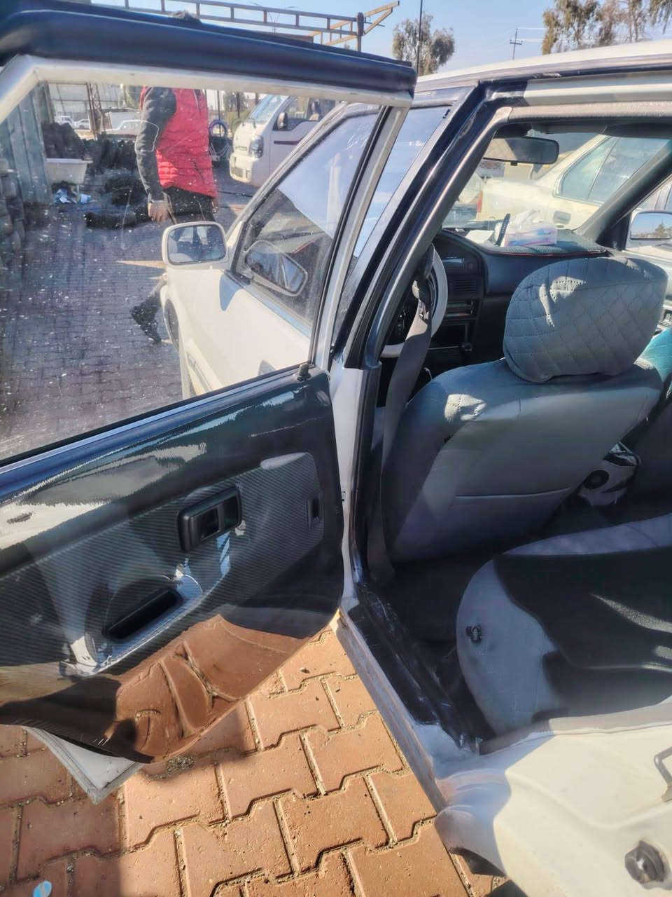 السلام عليكم سياره كورلا موديل 92 رقم كركوك السنويه ل ٣٠ عنوان السياره كركوك الحويجه سياره تدفئه بدون تبريد السعر ٤٥ وبيها مجال بسيط
***********
