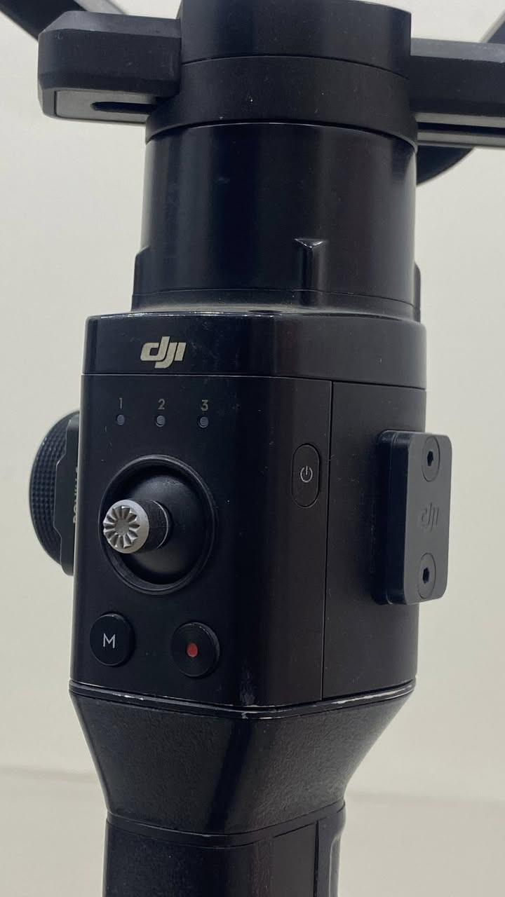 رونن s للبيع شغال 💯 سعر 250 وبي مجال


**إذا كنت صاحب هذا الإعلان وتريد حذفه لأي سبب، رجاءا أرسل رسالة إلى الدعم الفني**