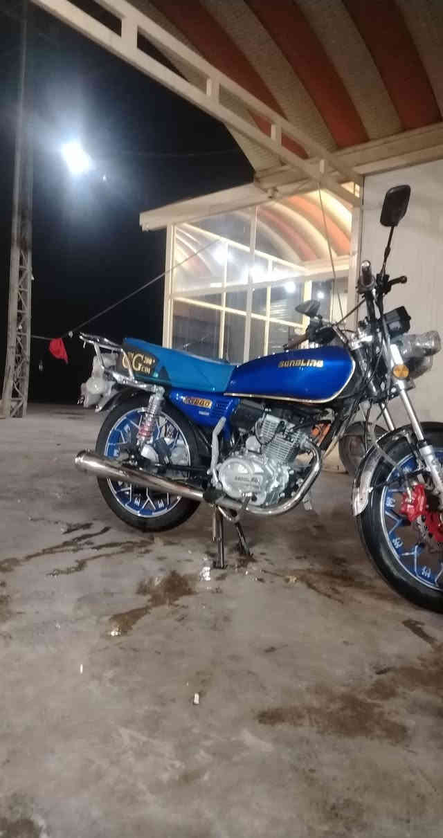 سلام عليكم مطور يراني سيفان مديل 25مكينه 200خير من الله أوراق كامله مكاني ديالى الوجهه سعر800قفله 725 ال شراي يرسني وال مو شراي لحد يتعبني*********** مخبره عل وتساب رقمي معلق
