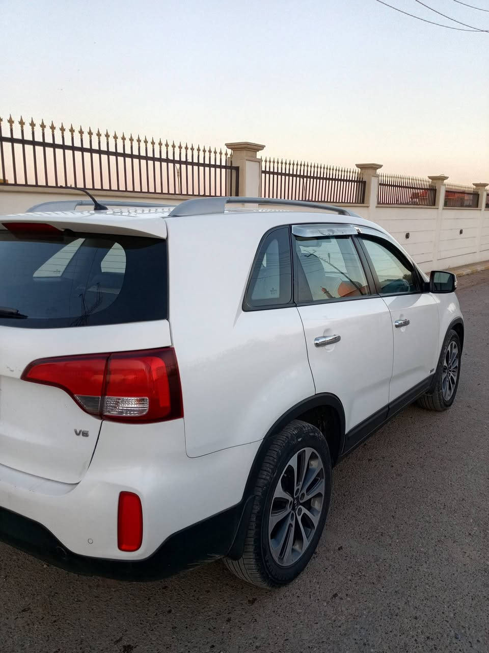 كيا سورينتو   ٢٠١٣   رقم صلاح الدين   باسمي سياره كير مكينه كفاله بيه براس البنيد شبر ومامصلح السياره كويتي ثلاث قطع تبريد تحكم استيرن العنوان صلاح الدين بلد   السعر   ١٧٥ بيه مجال    الاتصال ابو مهيمن   ***********.
