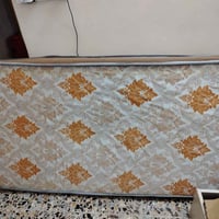 عندي هذا الدوشك وهاي الجربايه اثنيناتن جديدات صارن شهر من جبناهن اثنين...