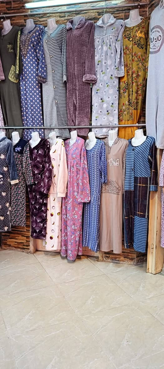 هدية 🎁 من المجمع لاكثر بنوته تسوي تاكات ومشاركة 📱 
زبائنا ومتابعينا الكرام 🌷 كما وعدناكم بكل ماهو جديد ♥️
وصول وجبة جديدة 🌹 دشداشة نسائي 👘 
قماش قديفة وموهير وفانيره يتوفر جميع الوان  والأحجام 
لسعر حسب القطعة والمديل من 3الاف و4الاف و5الاف👉
عنوان المجمع سوق الميثاق مجاور خياط البزاز قبل نهاية السوق للاستفسارالاتصال على الرقم ***********📞 أو على الوات ساب 📱🌹 وأهلا وسهلا بزبائننا الكرام 🌷🌹
