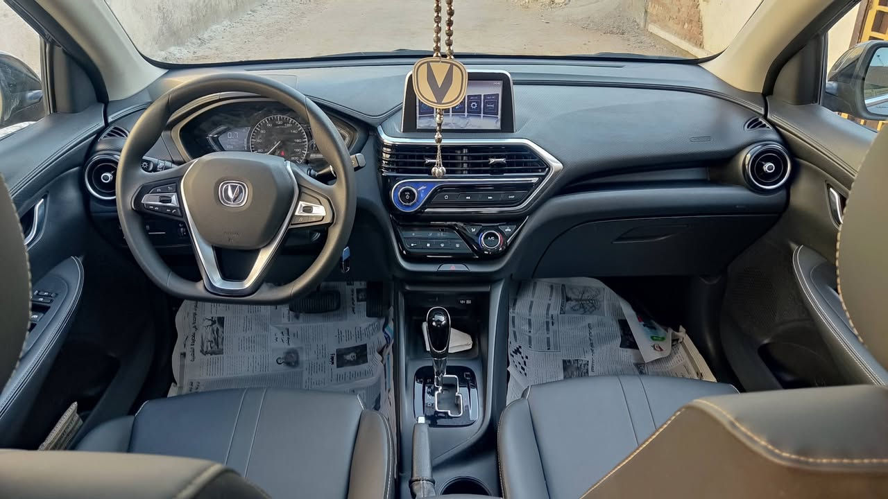 السلام عليكم
للبيع
شانجان L7 موديل 2025
السياره مكفولة كفالة عامة
رقم  سيارة اربيل شركة البخيت
 تريد وكالة او تحويل سنوية ب اسمك ثاني يوم 
مواصفات
فتحة سقف 
تحكم بالانارة (اللايت)
كشنات جلد
جامات ٤ كهرب
تحكمات ستيرن
ستيرن رياضي 
كروز سرعه
كير عادي وتوماتيك
سيارة بضمان الشركة بعدها
سياره ماشية 43 الف كيلو فقط قابل للزياده
سعرها 105
لل استفسار 
*********** موجود واتساب
