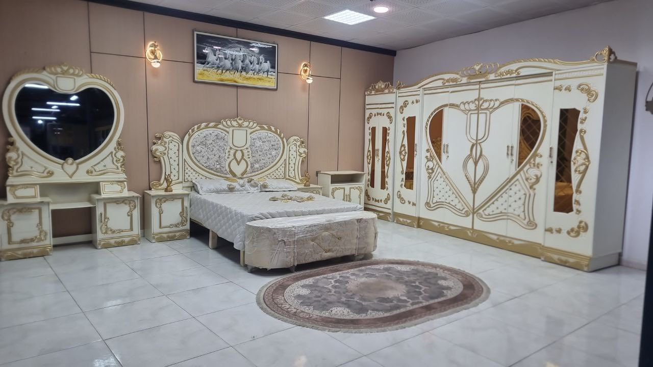 حصرياً الموديل الجديد   

السعر مليون دينار فقط 😍

غرفه نجاره قتصاديه 🛌

متكونه من 9 قطع مميزه 

الكنتور ارتفاع 240 طول 320 

مع الزاويه مجموع الطول 4 امتار 

السمك الخارجي للغرفه 5 ملم انديف

والسمك الداخلي 3 ملم معاكس ابيض

سعر الشازلون الخزان 75 الف 

سعر الشازلون المقعد 50 الف 

متوفر توصيل وشد داخل بغداد 😊

متوفر توصيل وشد لكافة محافضات العراق 🇮🇶


**إذا كنت صاحب هذا الإعلان وتريد حذفه لأي سبب، رجاءا أرسل رسالة إلى الدعم الفني**