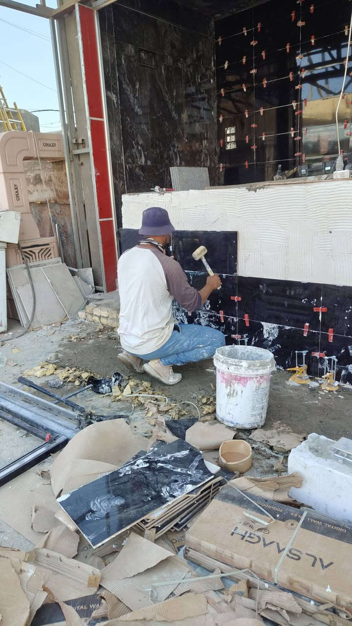 السلام عليكم عمل سيراميك شغل درجه ستلام مهندس 
*********** ابو مهدي داخل وخارج السماوه اشتغل
