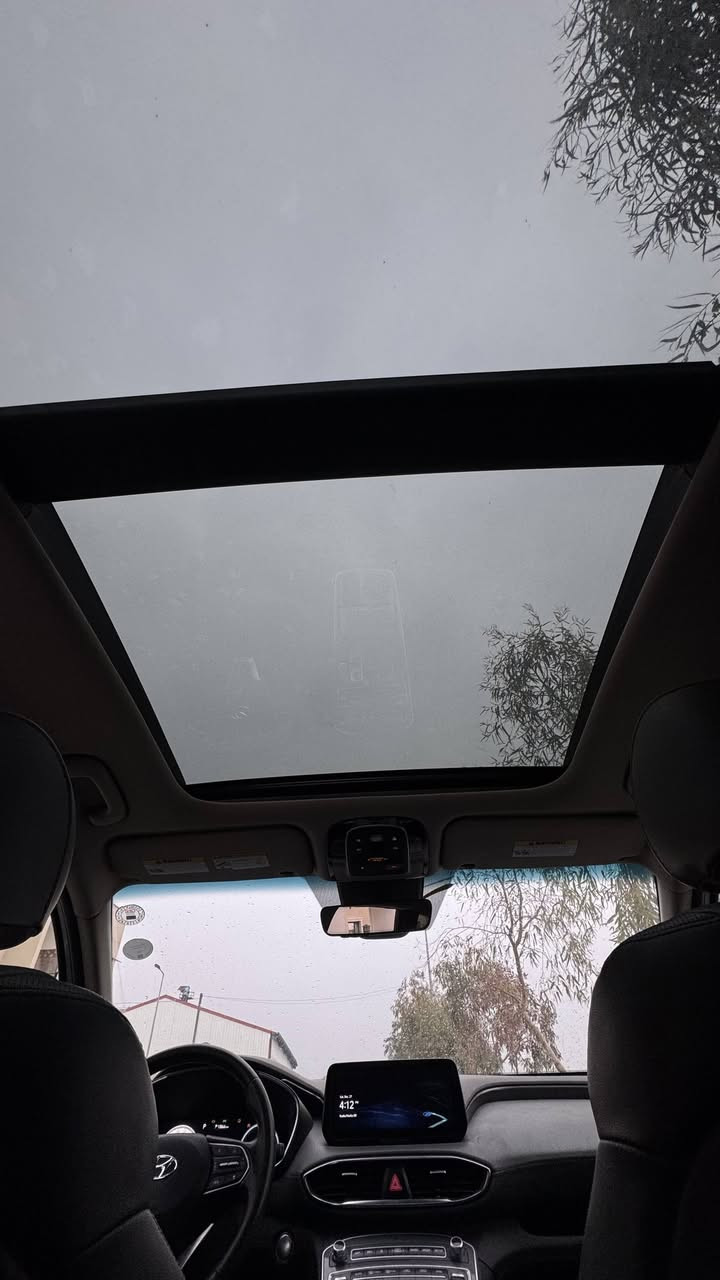 بسم الله الرحمن الرحيم
سناتفي موديل 2022 امريكي محرك 2.5
المواصفات فول 1/1 تشغيل عن بعد 
شنو ببالك مواصفات بيها وحسب ماموضح بالصور 
ماشية 29 mi ميل فقط السيارة بحالة الوكالة 
رقم اربيل شرط التحويل والوكالة
شرط ماناقصها شي 
حادثها خفيف جدا ومرفق بالصور + رقم الشاصي مرفق
مكاني الموصل
سعرها 218 وبيها مجال
*********** خط+واتساب
