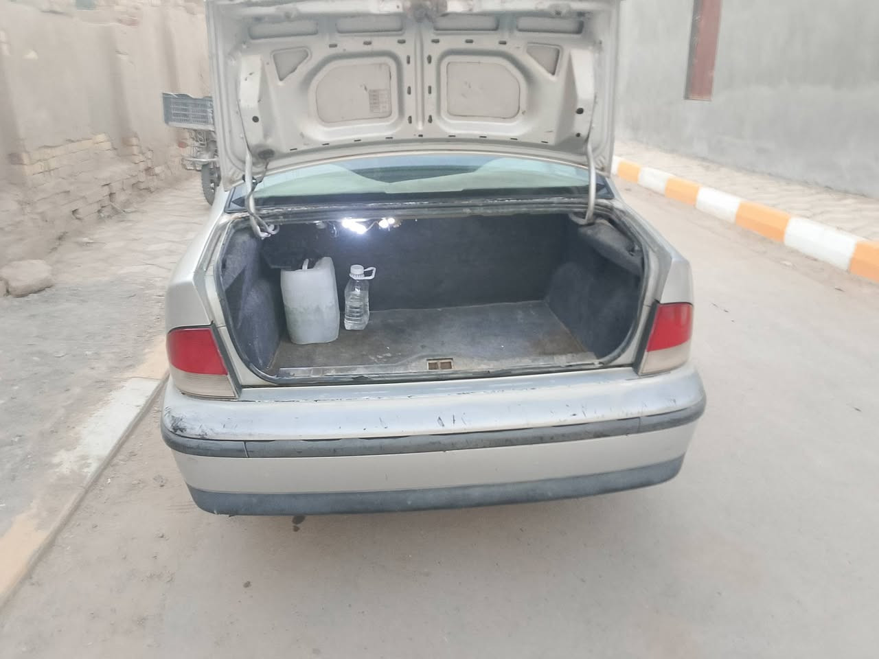 سلام عليكم سمندللبييع 2009 لون رصاصي مكينه وكير خير من الله رقم قادسيه راعيه يريد مداور المكان القادسيه السعر33
وبيها مجال  رقم الهاتف+***********
