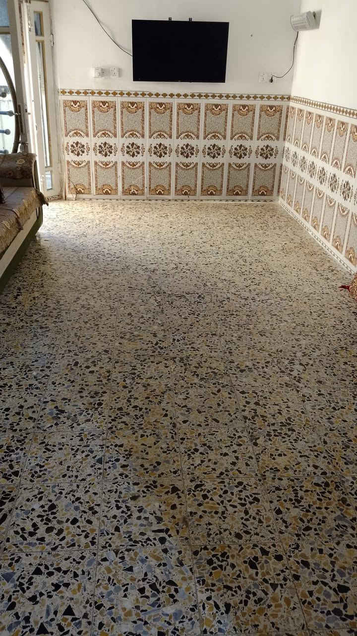 بيت للرهن…100م
موقع📍نجف حي النداء شارع المجمعات 

غرفه صاله

مطبخ ستقبال

حمام لاستفسار ***********

سعره الرهن 20…مليون مده الرهن سنه و قابل التجديد
