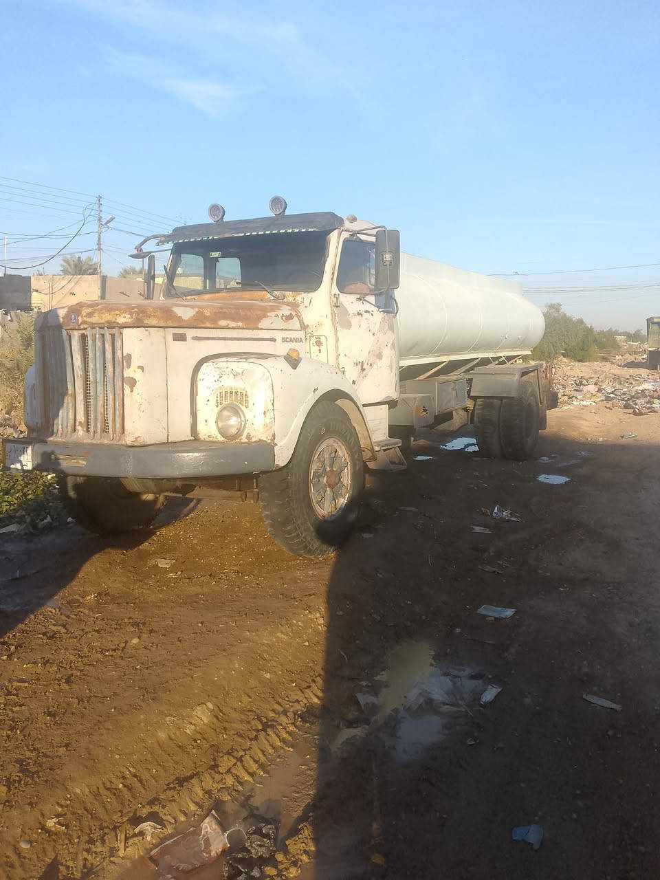 سياره سكانيا للبيع موديل 80رقم بصره الاماني بسمي ***********
