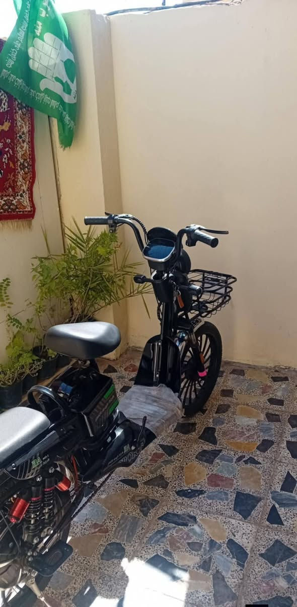 سلام عليكم للبيع دراجة شحن موديل 2024 بشهر12. حجم 20 
المكان بغداد الحسينية الراشدية السعر خاص


**إذا كنت صاحب هذا الإعلان وتريد حذفه لأي سبب، رجاءا أرسل رسالة إلى الدعم الفني**