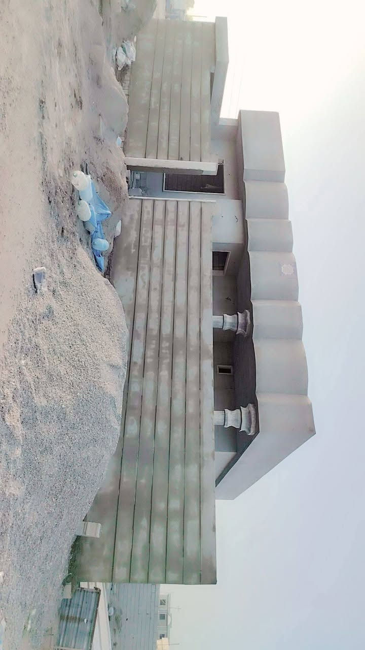 سلام عليكم كادر لبخ سمنت متفرق شغل شوف العين تريد قاط قاطين كلشي بسعر اتصل وتدلل ***********
