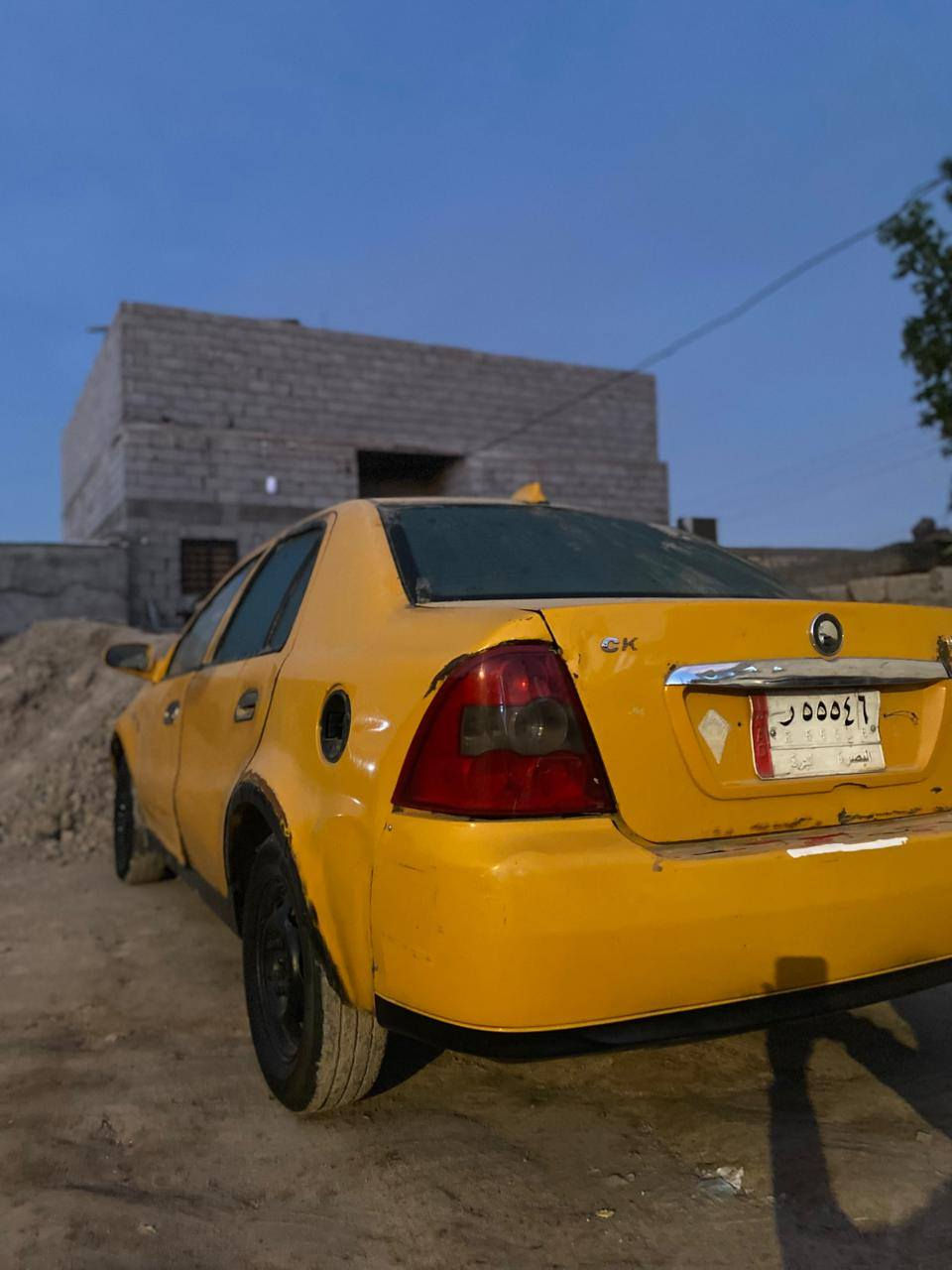 السلام عليكم للبيع سيكي مديل 2014 رقم بصره سياره حلوه نضيفه مكينه مستويه كايمه كير جديد حداديه حديده تخم تاير جديد كهربائت كله شغاله حته تدفئه سعر 10 ورقات بيه مجال شي بسيط مكان بصره ابو الخصيب لوسطي رقم الهاتف ***********
