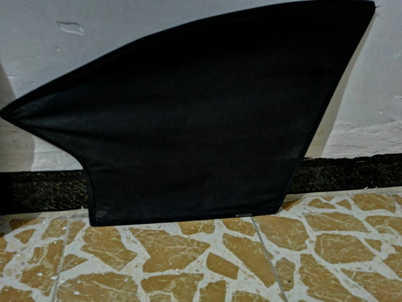 غراض سنتافيا٢٠٠٩ للبيع بردات كوتيةمضللة١٠٠/١٠٠عدد٧ مع فرشةجلدللكشنات الخلفيه مع ساعة دشبول عاطلة، المكان قلعةسكر***********
