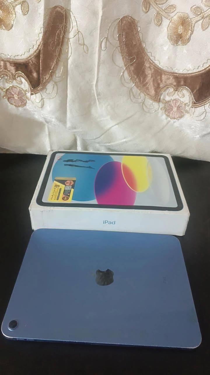 سلام عليكم ايباد10للبيع
ذاكرة64
بطاريه فوك90
نضيف كلش مكفول من كلشي فقط بي كسر بلكلاس 
السعر250وبي مجال للشراي للاستفار***********واتساب
