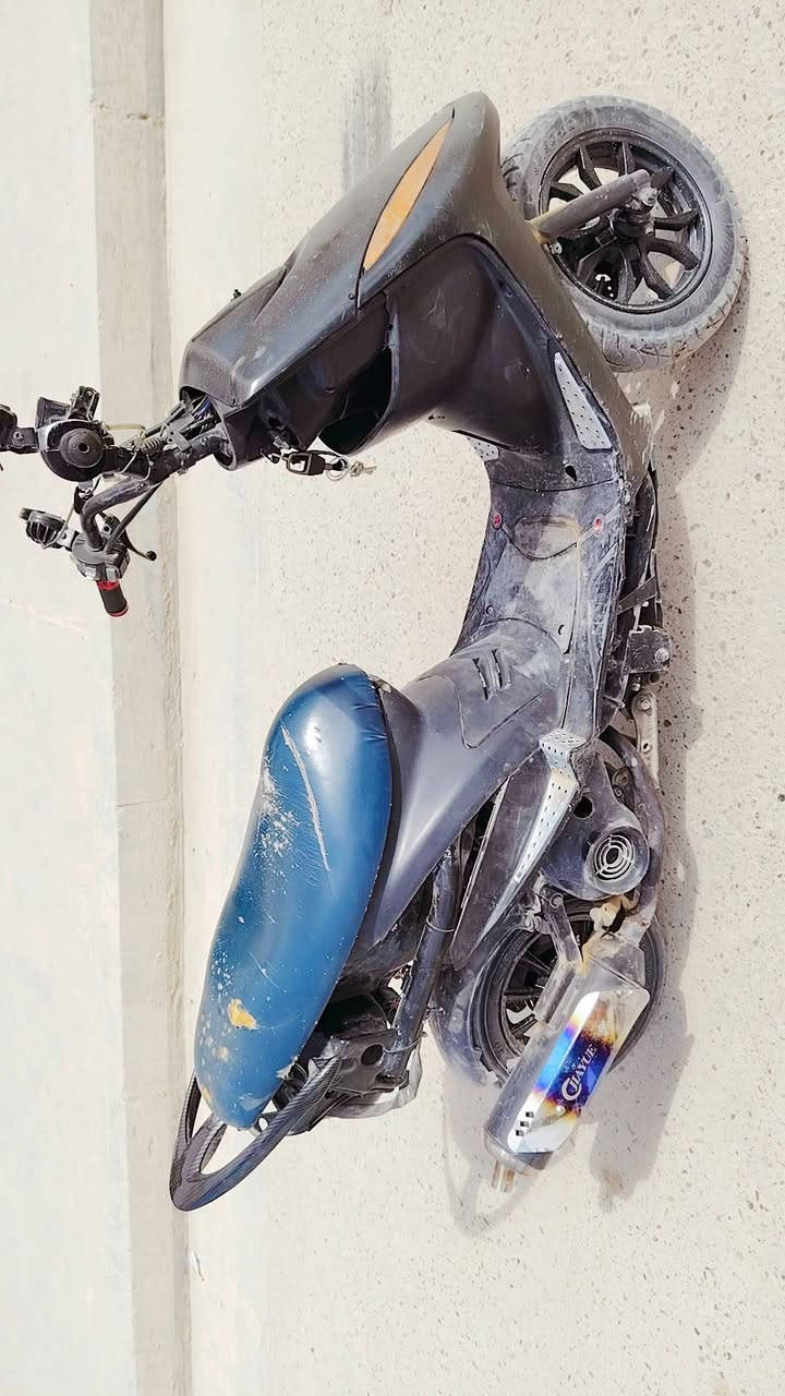 سلام عليكم عندي دراجه ماكس عدله بوشه 55بيها تزويد صالنصه رياضي بيها بوربرن بل محرك بس شغاله وتمشي لا تبخير ولا تنقص شراي يتصل ***********
