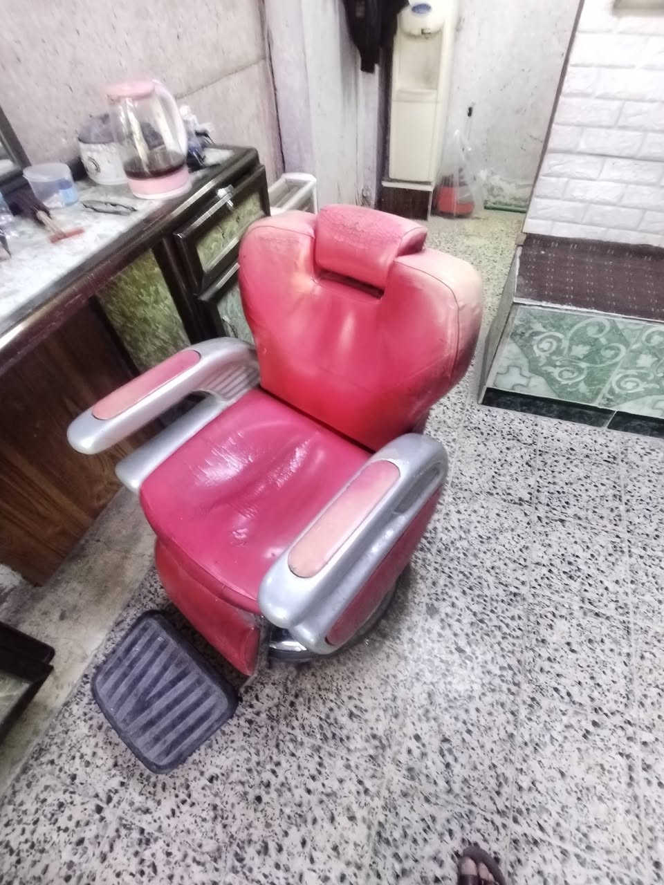 السلام عليكم زوج كراسي للبيع نظيفات يشتغلن الجكات سعرهن ثنينهن ب 250 مكاني بغداد الشعب
رقمي. ***********
