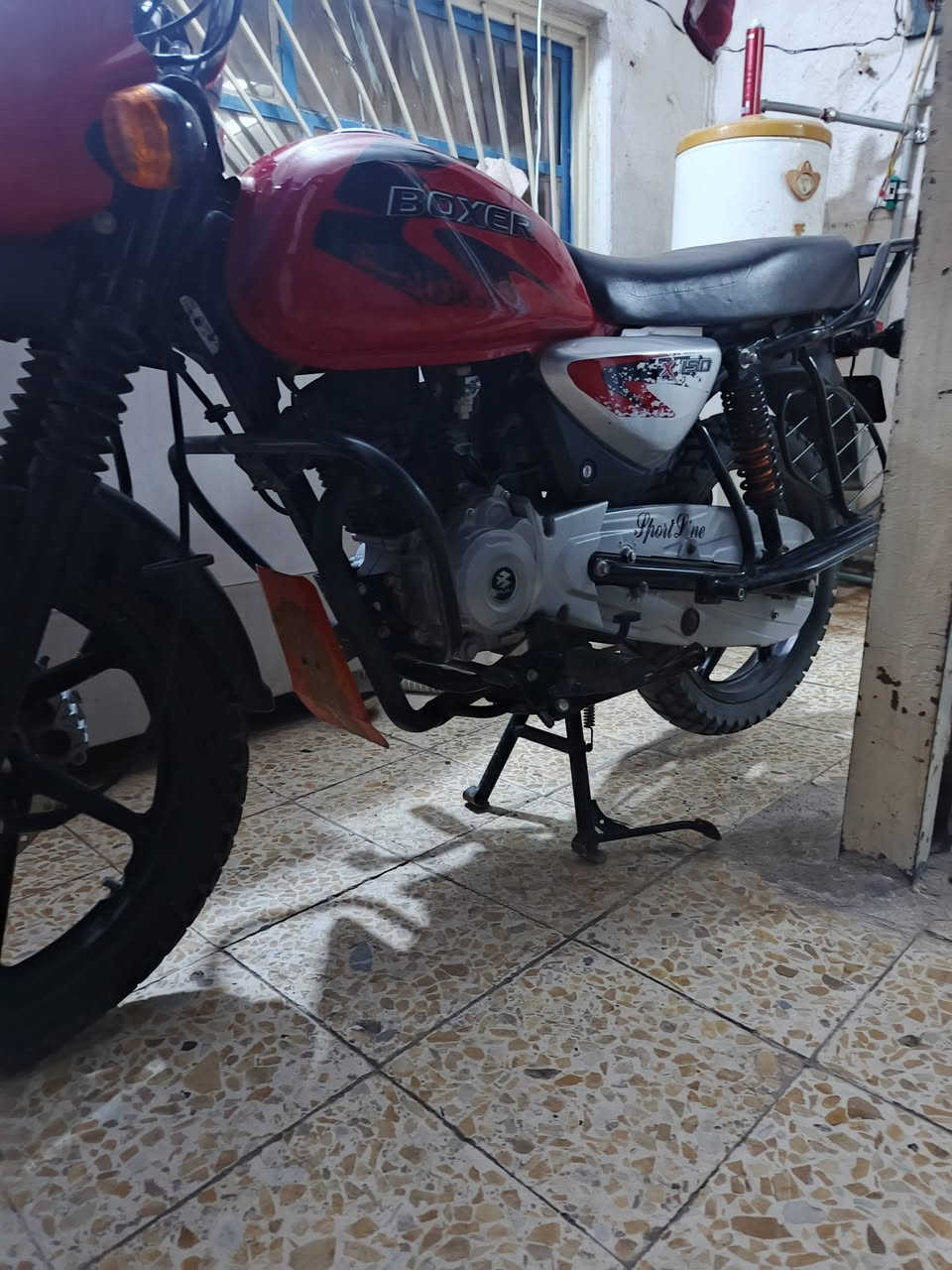 دراجه بوكسر موديل ٢٠٠٢١دراجه زيرو مكفوله من الشخط رجال لي مو شراي لا ينتصل ويتعبني وتعبه ***********
