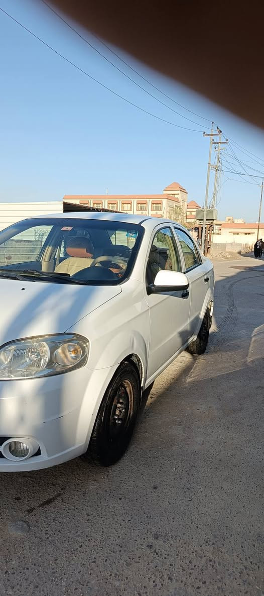 السلام عليكم للبيع افيو 2013 رقم مكانها ميسان بيها باب عكس السايق معجون سياره جاهزه من حداده تخم تاير تبريد كهربايات كلها شغاله محرك 1600 سعر 75 رقم الهاتف ***********
