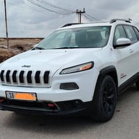 ترايل هوك • ٦ سلندر ٣٢٠٠ • ١٧٠ الف كم