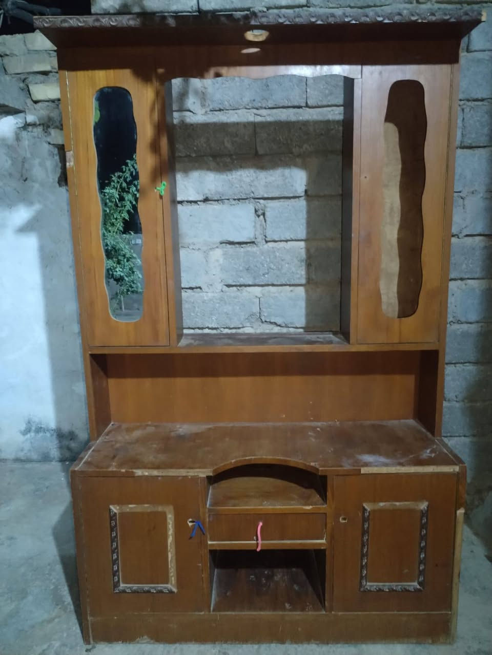 من رخصت الادمن غراض للبيع ميز تواليت يريد مرات نضيف كلش
وجربايه


**إذا كنت صاحب هذا الإعلان وتريد حذفه لأي سبب، رجاءا أرسل رسالة إلى الدعم الفني**