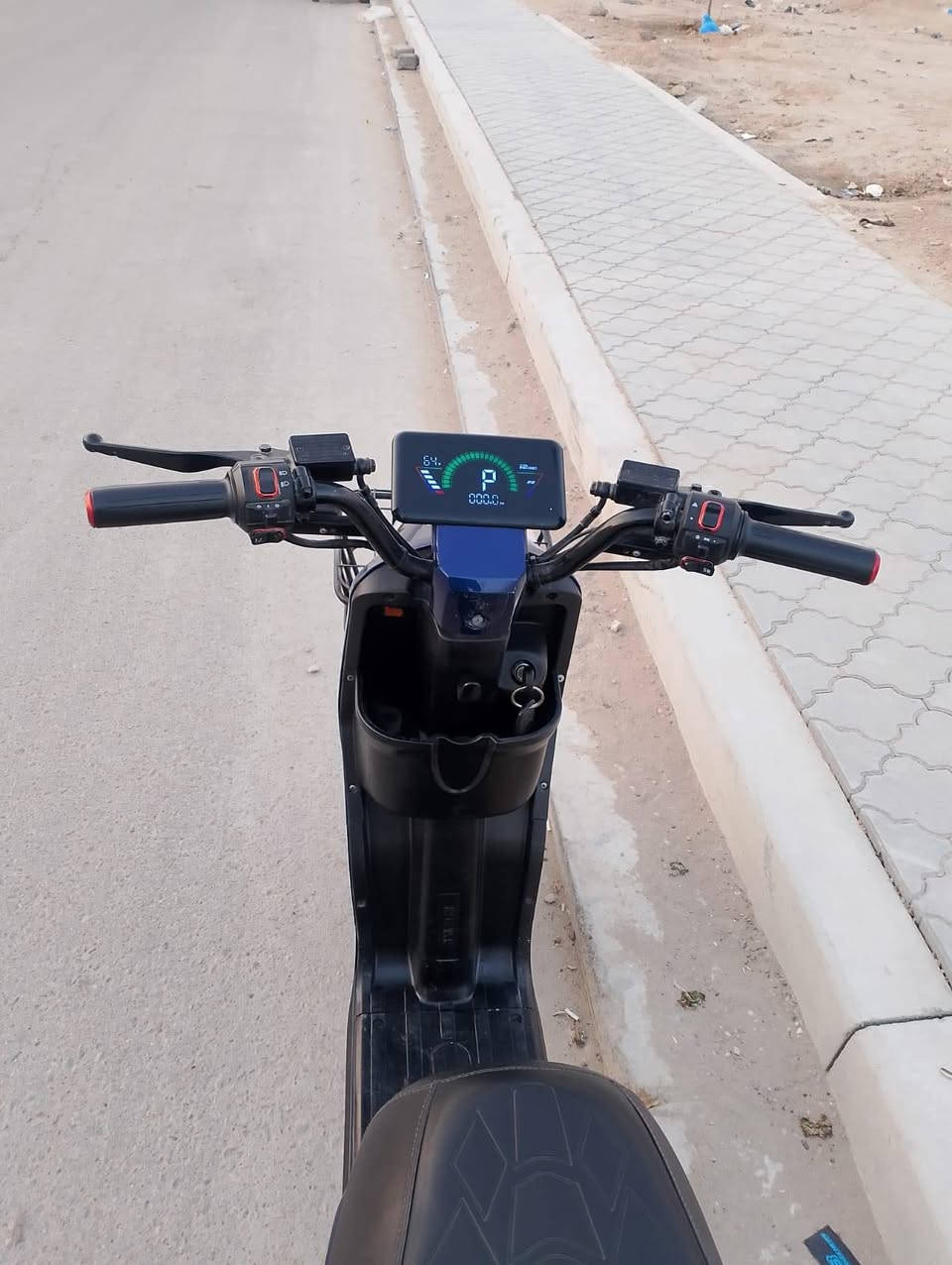 السلام عليكم دراجة شحن R9 موديل 2025  فول صارلها عندي شهرين بطاريات جدد باكيت بطاريات من شركة وينلي حجم البطاريات 32امبير  دراجه ماناقصه شي مرتبها على ايدي وكدامك صور ونضافتها
(ملاحظة بيها دحجه بسيطه ) 

لتواصل ***********

السعر 435وبيها مجال لشراي 

(رجائاً لمو شراي لا يتصل)

(مكاني البصرة قضاء الزبير)
