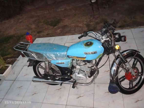 السلام عليكم اخوان سيفان موديل 2023 اوراق اسكنر محرك بل ليلون شلعه او معدل محرك  مامفتوح نضافه شوفت عينك مكان حله مركز السعر 490بيع مستعجل للستفسار ***********
