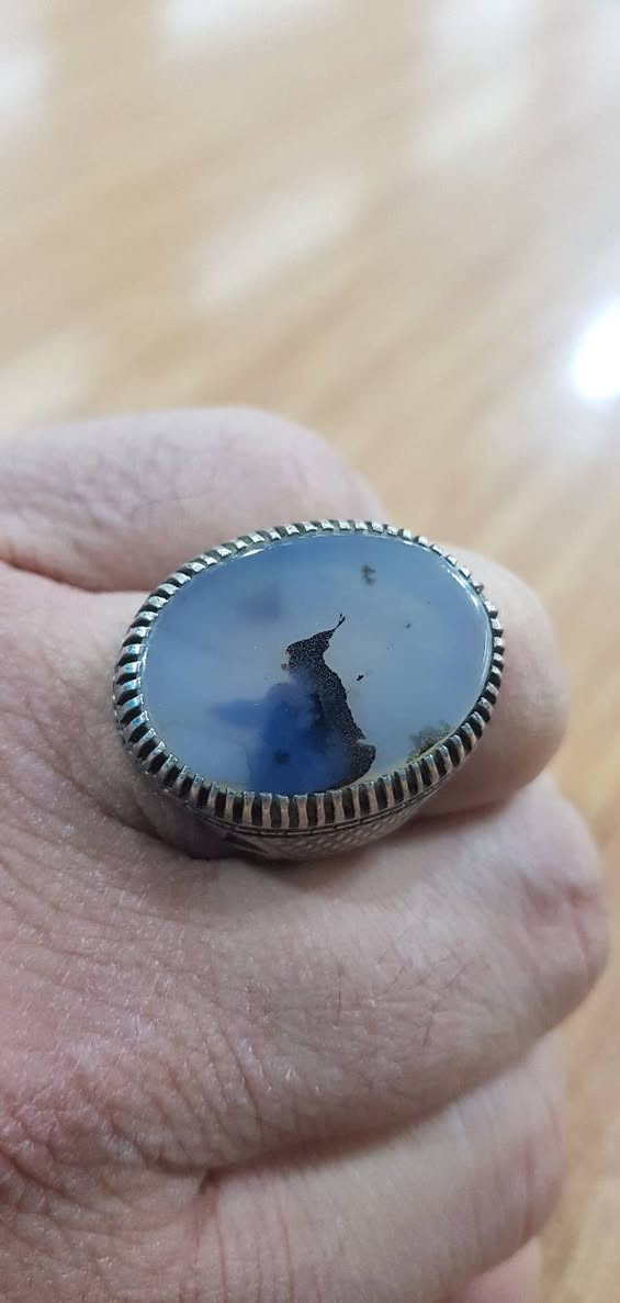 للبيع محبس عقيق مصور قطعه نادره   ...  واتساب ***********
