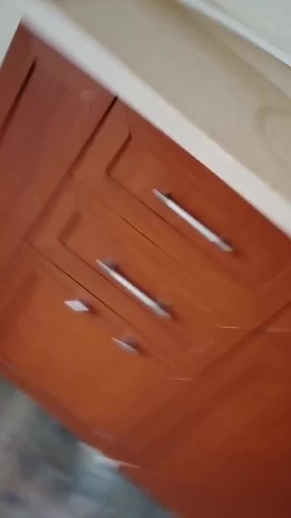 غراض مستعمل نضیف للبیع  
اربیل


**إذا كنت صاحب هذا الإعلان وتريد حذفه لأي سبب، رجاءا أرسل رسالة إلى الدعم الفني**