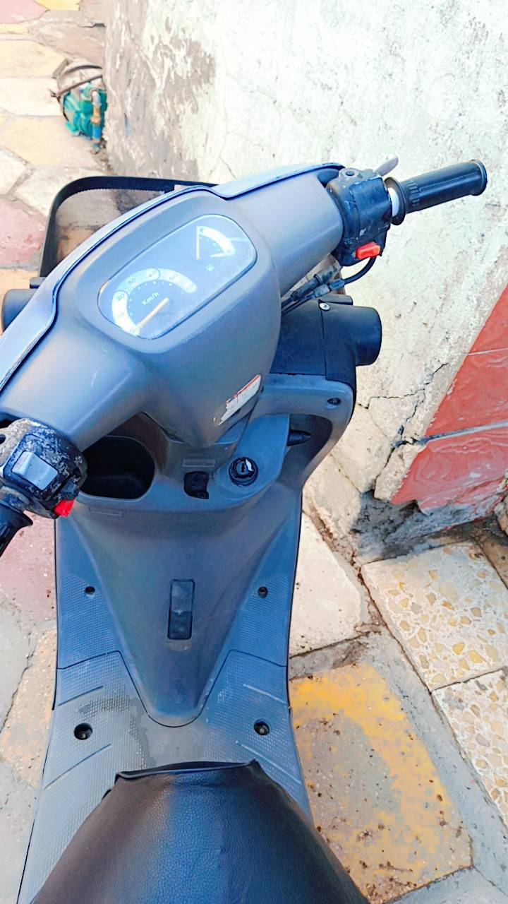 دراجه منغوالي نظيفه حلو الدراجه كلها شغاله هندر سلف كهربائيات 350كربلاء ***********
