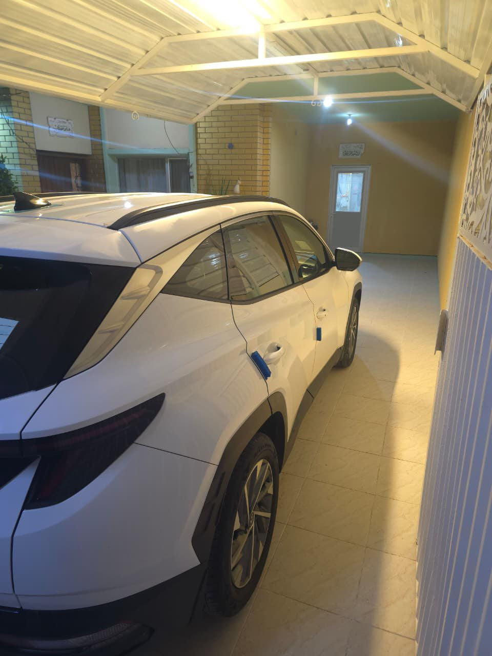 السلام عليكم 
توسان 2023 خليجي 
فول قماره جديد 
ماشيه 43 الف 
مكفوله كفاله عامه بارد صبغ رصعه كفاله عامه 
رقم بغداد باسمي شخصيا هزه وسنويه كله جديد 
*********** متوفر واتساب
