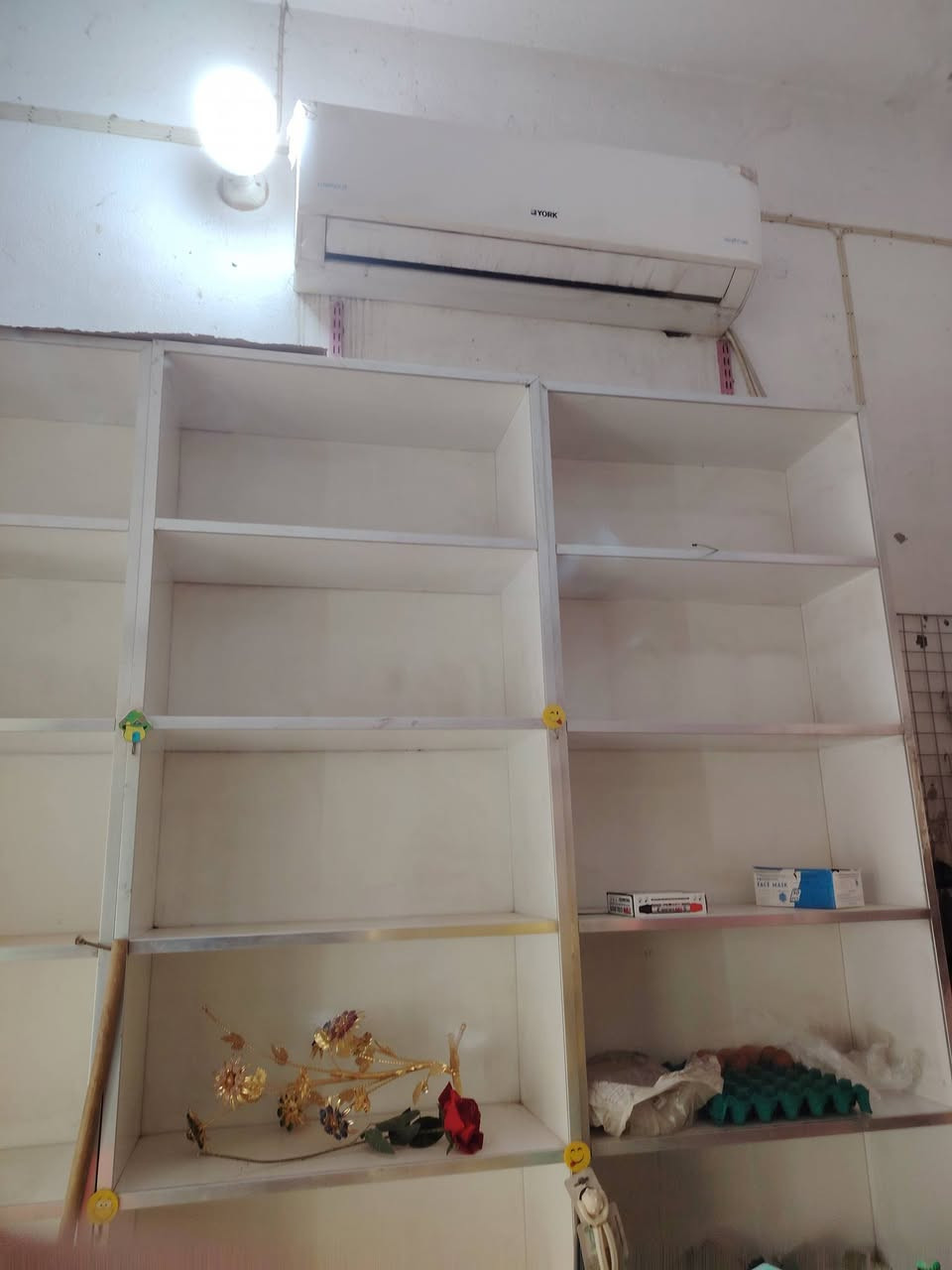 غراض للبيع الكوت العزة الجديدة
***********
