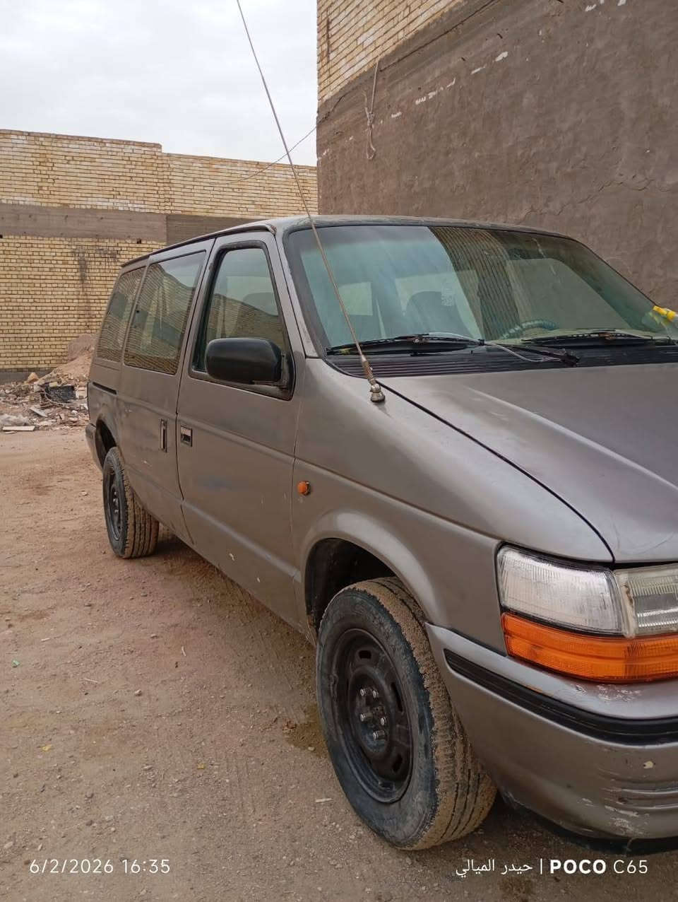 سلام عليكم دوج كلايسر ١٩٩١  سياره جاهزه يعني حداديه نافضه من الطول لطول على ايدي تخم تاير نضيف لايتات جدد دواخل شوفت عينك تخبل سستم صوت كامل وشاشه الاشاير والكلوبات كلهن شغالات الدشبول كله جديد المحرك انطيك بي تراي بطناش لئن اني كله مسويله ادامه على ايدي تخم بلكات فيت بم كلاص بانزين كله جديد مصبوغه عام كشره حلو رقم ذي قار سنويه بعدها ما صاقطة سعر ٣٠ وبيها مجال مكانها النجف الاشرف ***********
