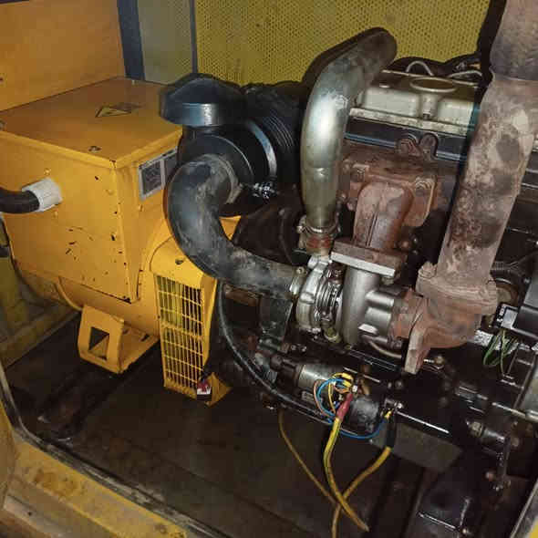 سلام عليكم بيركنز 3سلندر 45كي في جاهزه وشغاله 45بيها مجال مكاني النجف استفسار ***********
