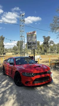 چارجر RT 5700 احمر ناري موديل 2019 بدون صبغ  عليها كت هيلكات بنيد ودعا...