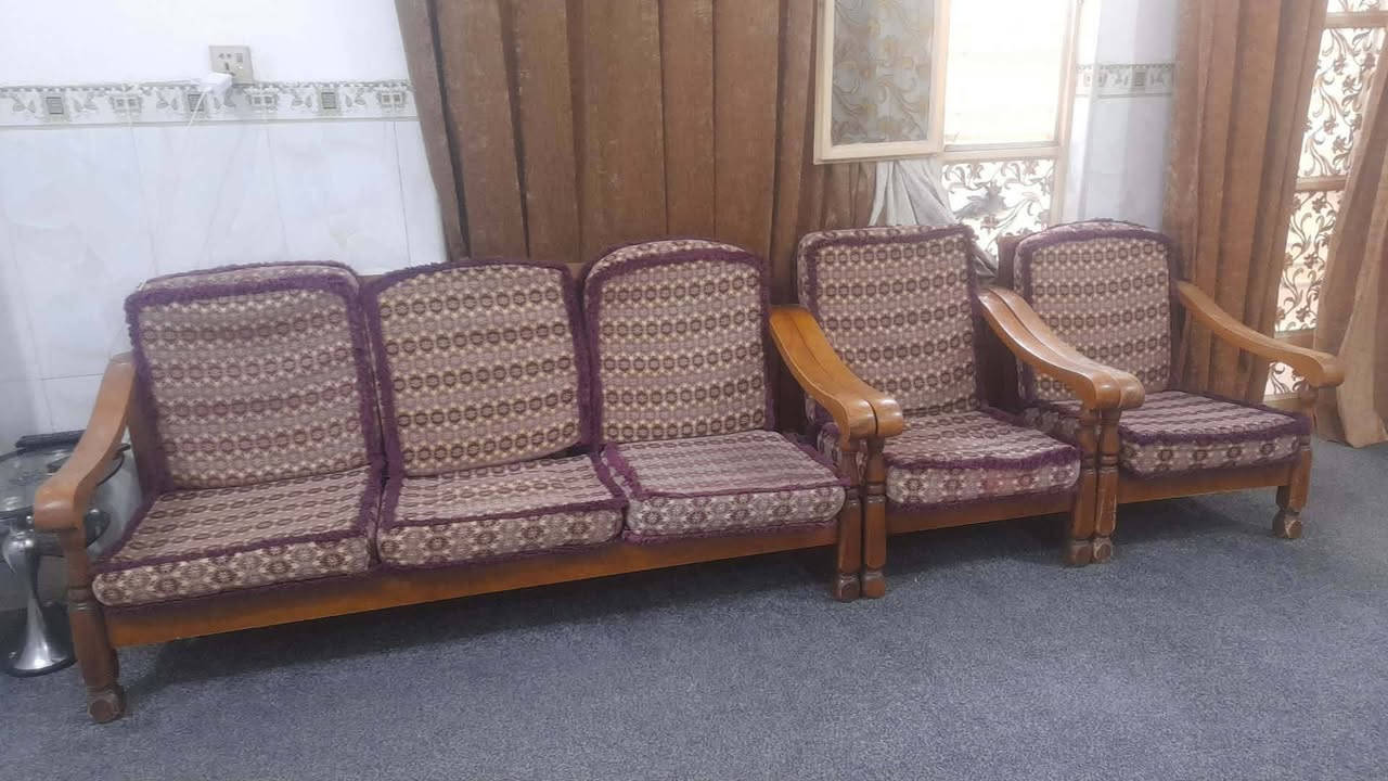 غراض للبيع كلمن سعره ***********نجف مقابيل باب دخول المطار
